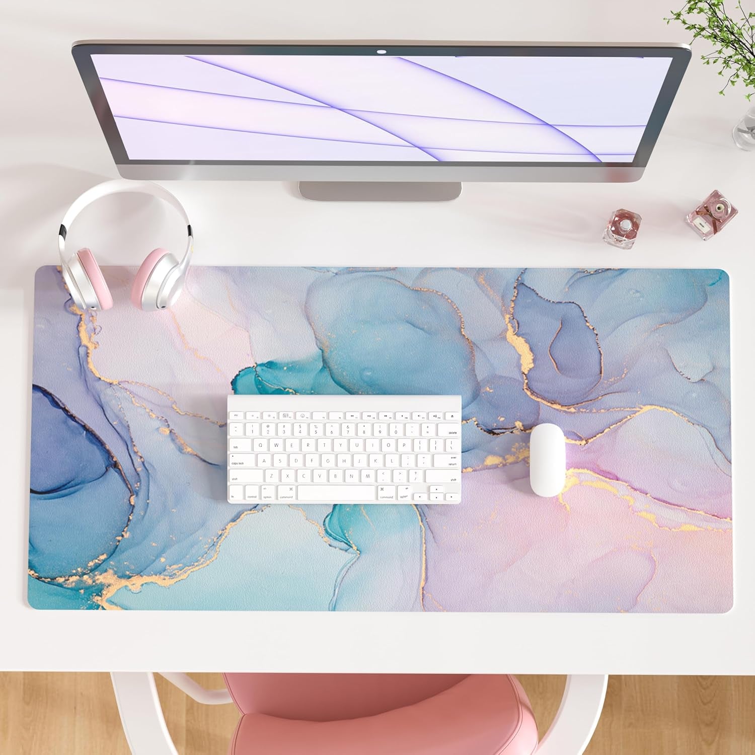 QIYI Large Mouse Pad, Cute Pink Desk Mat for Desktop, Women Girls PU Leather Desk Pad Waterproof Gaming Mousepad, Rose Gold Marble Computer Protector Writing Pad for School Office Home 31.5" X 15.7"