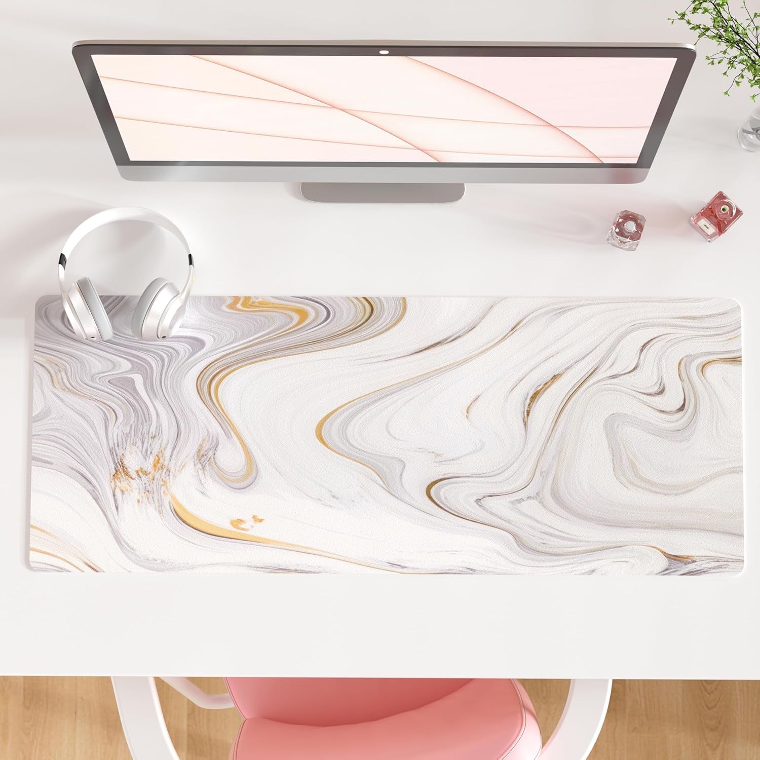 QIYI Large Mouse Pad, Cute Pink Desk Mat for Desktop, Women Girls PU Leather Desk Pad Waterproof Gaming Mousepad, Rose Gold Marble Computer Protector Writing Pad for School Office Home 31.5" X 15.7"