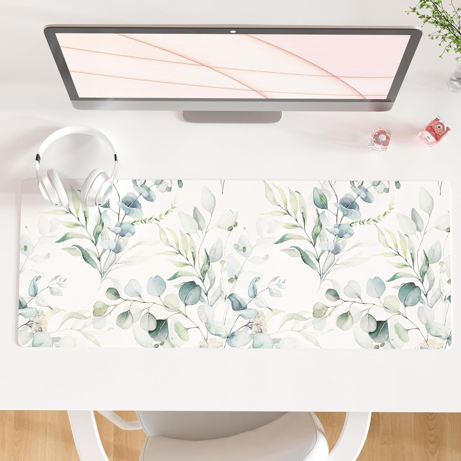 QIYI Large Mouse Pad, Cute Pink Desk Mat for Desktop, Women Girls PU Leather Desk Pad Waterproof Gaming Mousepad, Rose Gold Marble Computer Protector Writing Pad for School Office Home 31.5" X 15.7"