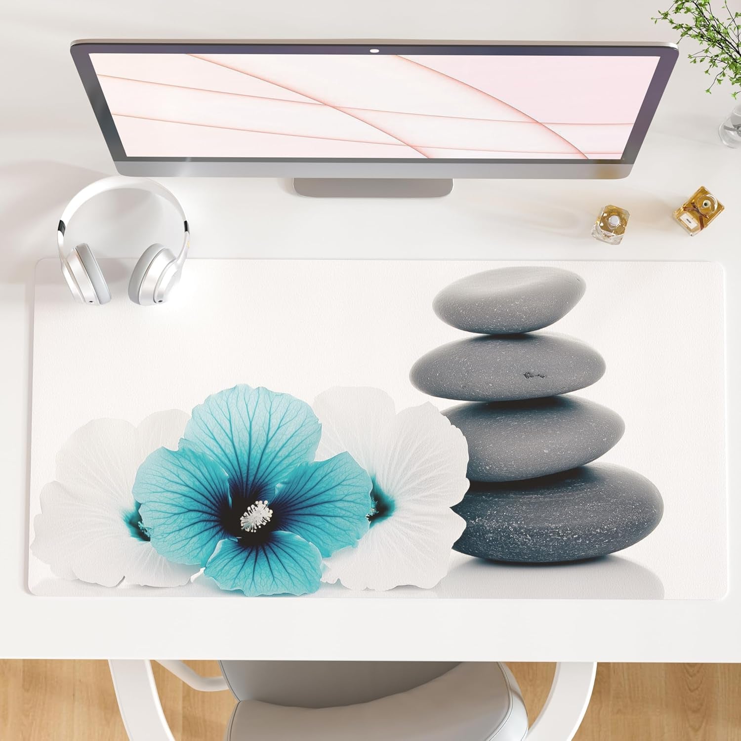 QIYI Large Mouse Pad, Cute Pink Desk Mat for Desktop, Women Girls PU Leather Desk Pad Waterproof Gaming Mousepad, Rose Gold Marble Computer Protector Writing Pad for School Office Home 31.5" X 15.7"